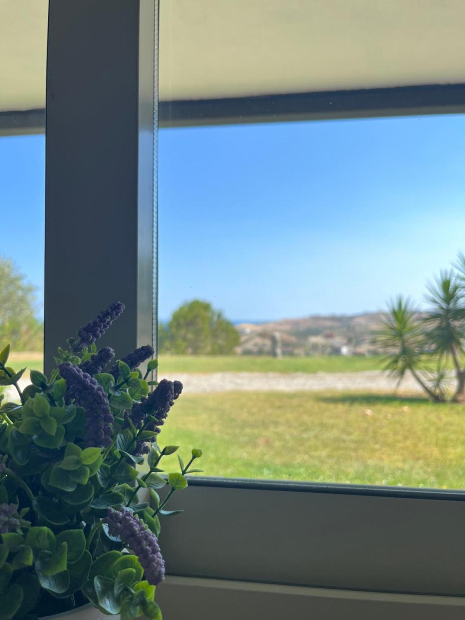 Luna Apartaments Badolato Marina Buitenkant foto