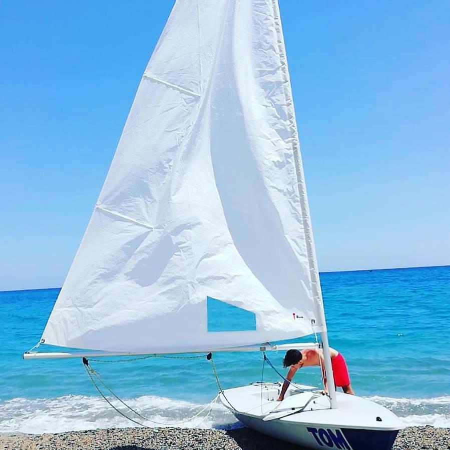 Luna Apartaments Badolato Marina Buitenkant foto